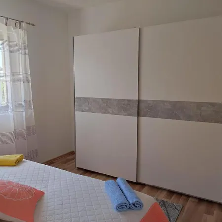 דירה Duje Dazlina